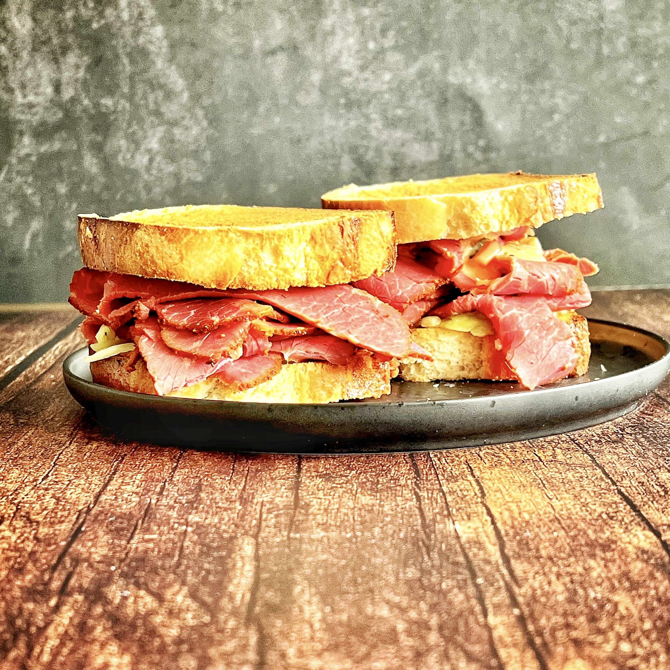Pastrami-Sandwich - foodish